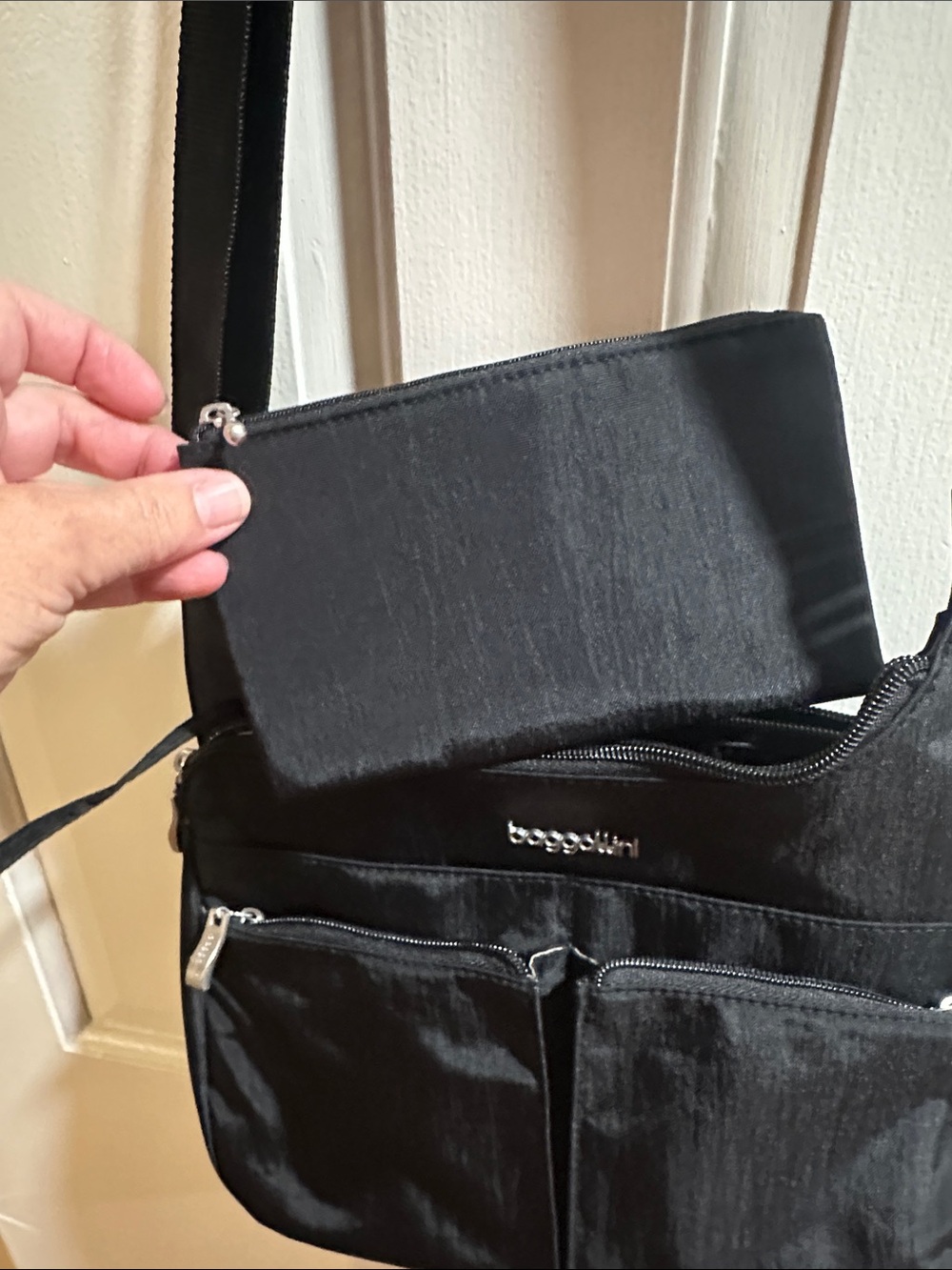 Baggallini Black Nylon Crossbody Messenger Bag - Picture 2 of 6